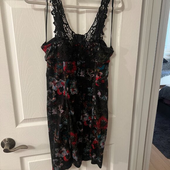 Colorful Dress - Picture 3 of 3